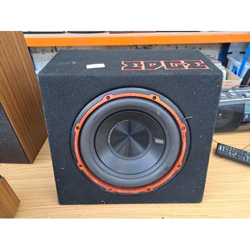 728 - An Edge ED7200 750w active bass reflex car subwoofer