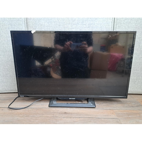 807 - Two TVs, one Samsung UE32T5300CK 32