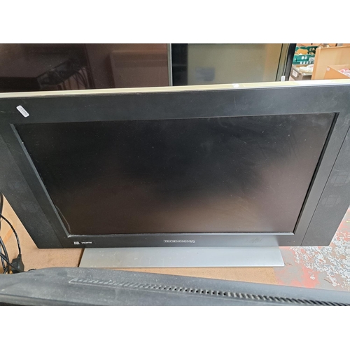 810 - Three TVs to include Samsung UE32EH4003 32