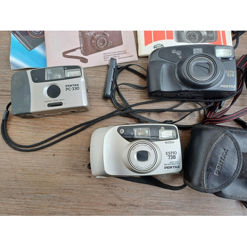 610 - Ten Pentax compact 35mm cameras to include Espio 105G, boxed and cased Pino 35, two Espio 928, Zoom ... 