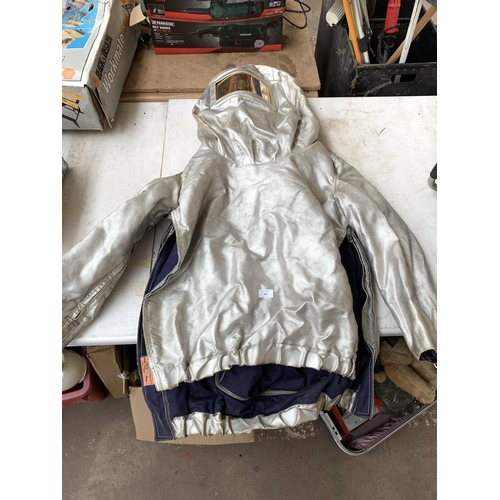 991 - A vintage Heinrich Vorndamme oHG Isotemp heat protection suit