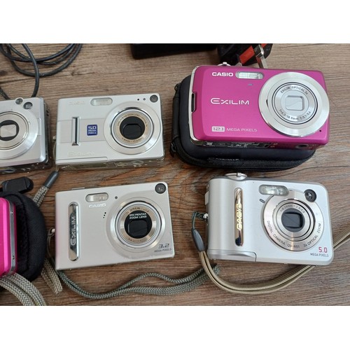 615 - A collection of Casio Exilim compact digital cameras to inlcude EX-Z35 12.1mp, EX-Z1050 10.1mp, EX-Z... 