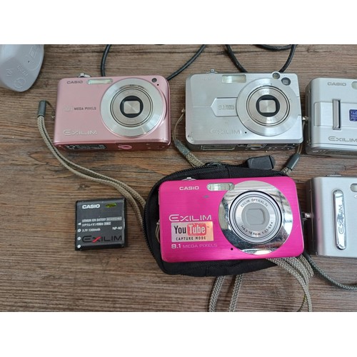 615 - A collection of Casio Exilim compact digital cameras to inlcude EX-Z35 12.1mp, EX-Z1050 10.1mp, EX-Z... 