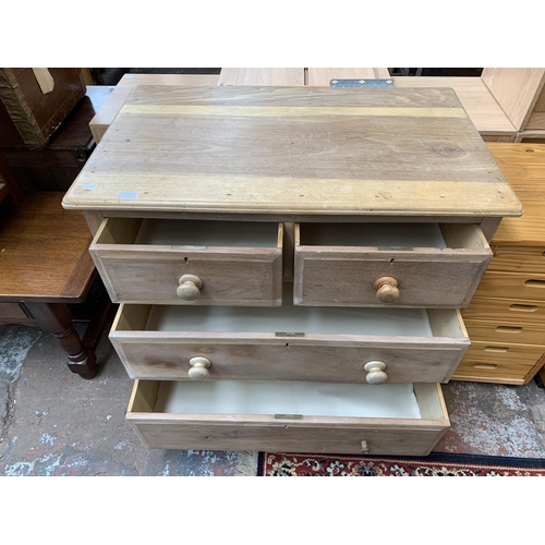 121 - A Victorian pine chest of drawers - approx. 85cm high x 96cm wide x 58cm deep