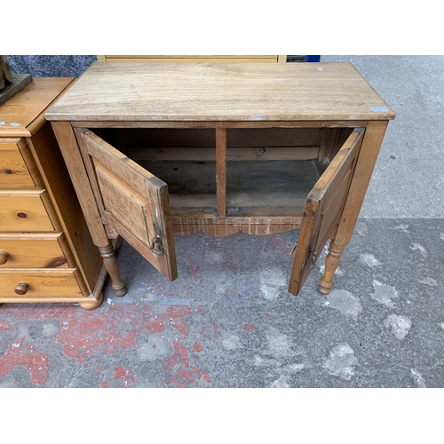 127 - An Edwardian satinwood two door washstand