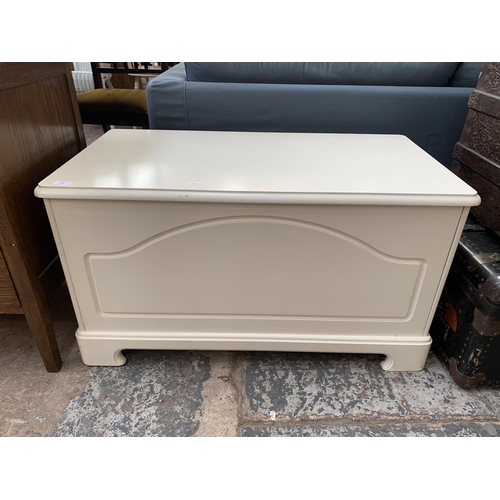 177 - A modern white painted blanket box - approx. 52cm high x 95cn wide x 52cm deep