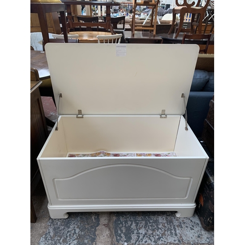 177 - A modern white painted blanket box - approx. 52cm high x 95cn wide x 52cm deep