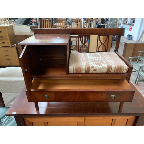 187 - A Chippy mahogany telephone seat - approx. 78cm high x 91cm wide x 42cm deep