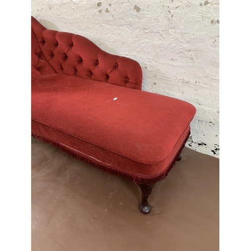 47 - A Victorian style red button back fabric upholstered chaise longue on cabriole supports - approx. 70... 