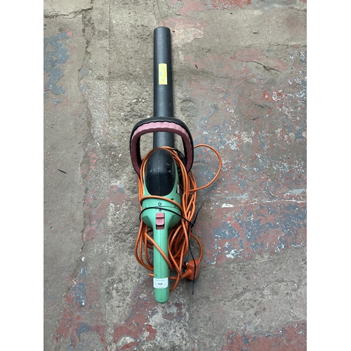 919 - A Florabest FHS600/08 230v electric hedge trimmer