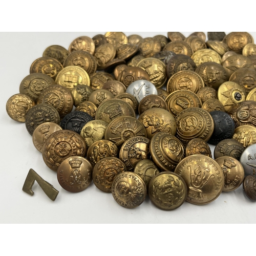 2146 - A collection of military buttons