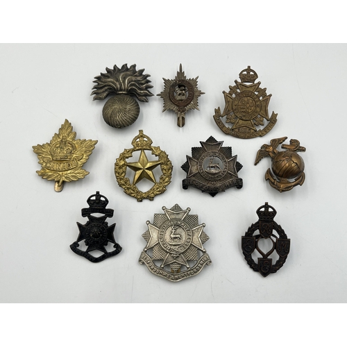 2149 - Ten military cap badges