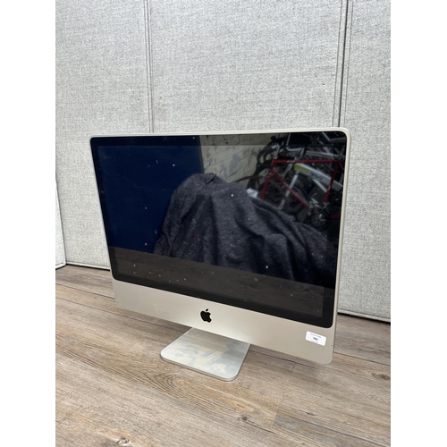 782 - An Apple iMac A1225