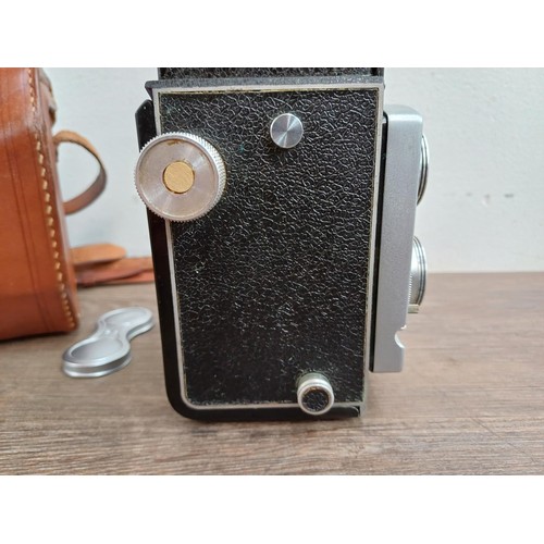 625 - A cased 1950s WZFO (Warszawskie Zakłady Fotooptyczne) Start 6x6 TLR camera for 120 film fitted with ... 