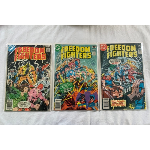 2325 - Approx. One Hundred and Forty DC Comics. Various years and titles includes DragonLance #1, #2 (2 cop... 