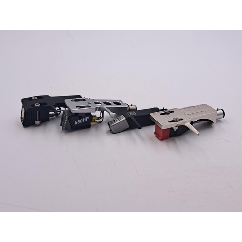 699 - Four headshells with cartridges, one Bang & Olufsen  MMC-SME adapter with MMC4000 cartridge (A/F), o... 