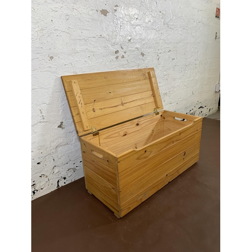 150 - A modern pine blanket box - approx. 37cm high x 75cm wide x 33cm deep