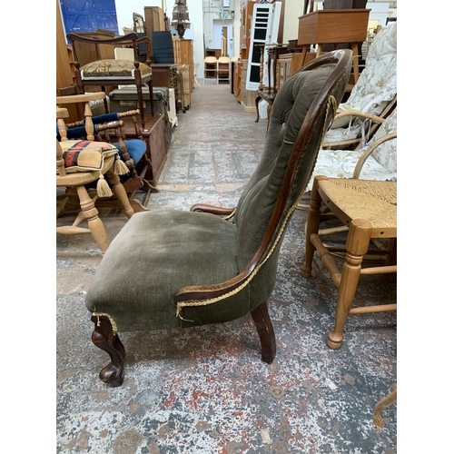 158 - A Victorian mahogany and fabric upholstered spoon back nursing chair