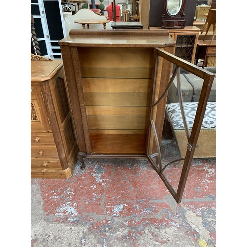 185 - A mid 20th century oak display cabinet on cabriole supports - approx. 118cm high x 73cm wide x 32cm ... 