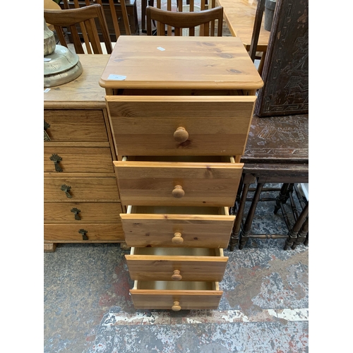 29 - A modern pine chest of drawers - approx. 93cm high x 37cm wide x 31cm deep