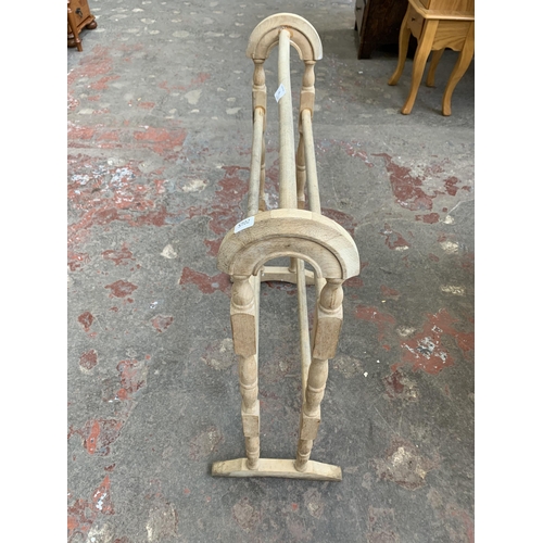 45 - A Victorian style beech towel rail - approx. 78cm high x 62cm wide