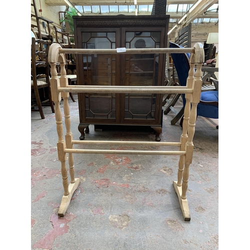 45 - A Victorian style beech towel rail - approx. 78cm high x 62cm wide