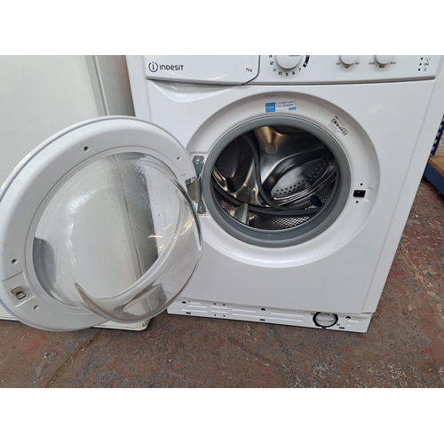 846 - An Indesit 7kg 60cm washing machine