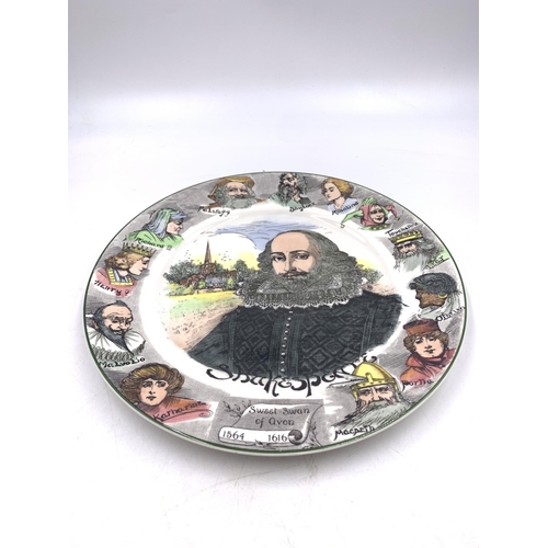 327 - Three collector's plates, one Royal Doulton D6303 Shakespeare and two boxed Incolay Studios Shakespe... 