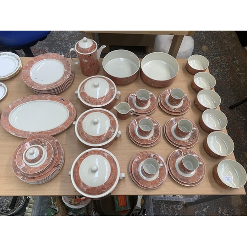 352 - A collection of Villeroy & Boch Siena dinnerware