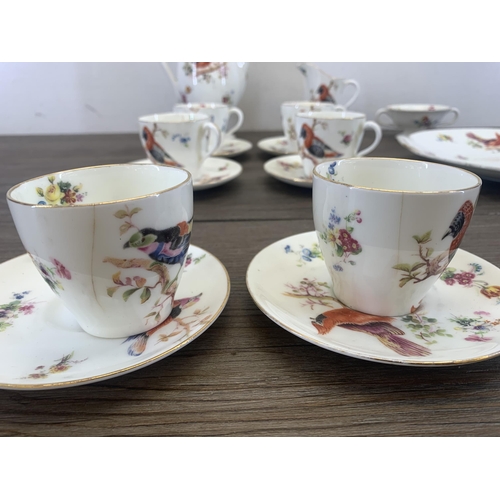 368 - A Royal Doulton H1422 Exotic Bird pattern sixteen piece coffee set