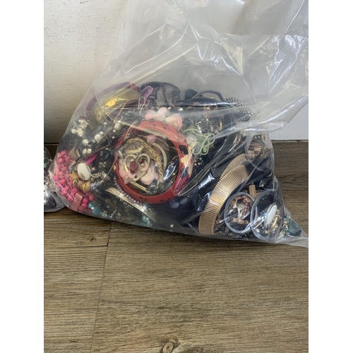 474 - Approx. 25kg of assorted costume jewellery