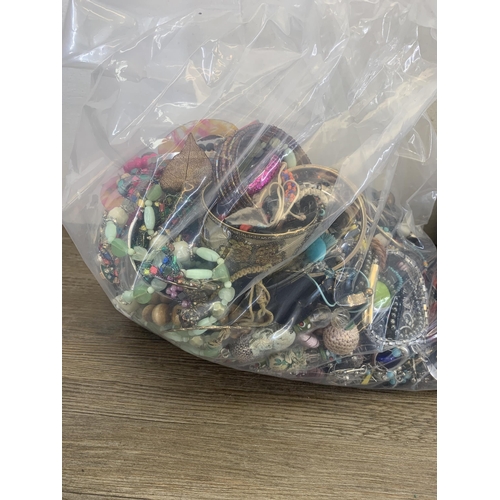 474 - Approx. 25kg of assorted costume jewellery