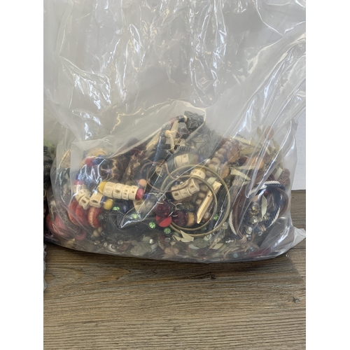 476 - Approx. 25kg of assorted costume jewellery