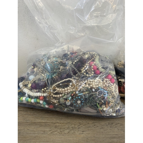 476 - Approx. 25kg of assorted costume jewellery