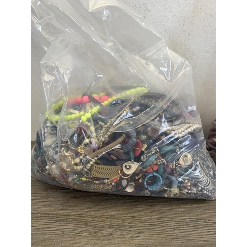 479 - Approx. 25kg of assorted costume jewellery