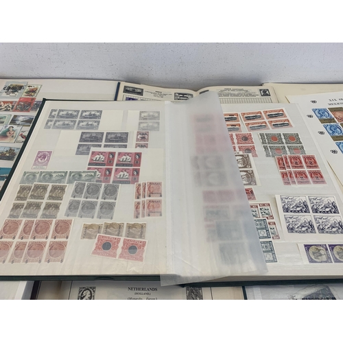 513 - Six albums containing a collection of worldwide stamps