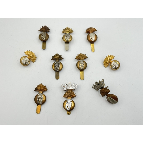 2211 - Ten military collar badges