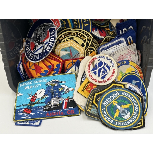 2263 - A large collection of US military cloth patches