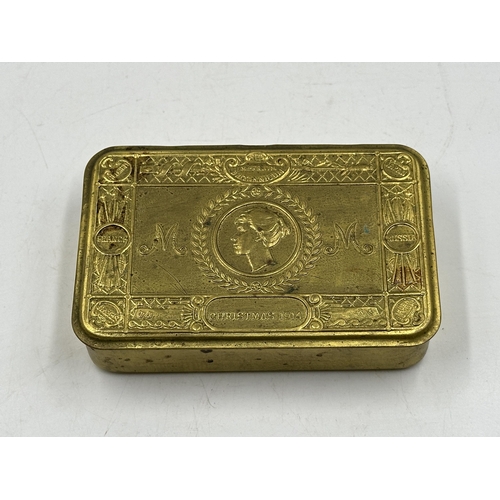 2131 - A WWI brass Princess Mary Christmas tin