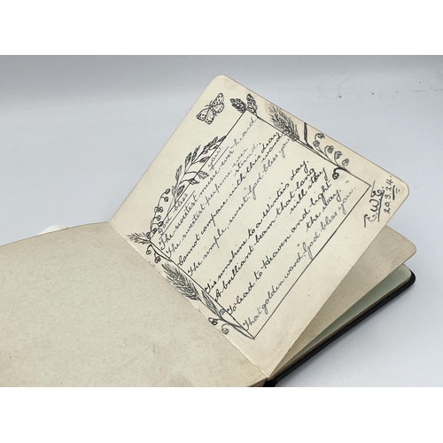 2082 - An early 20th century leather bound autograph album containing page titled 'Manchester City 3.3.27' ... 