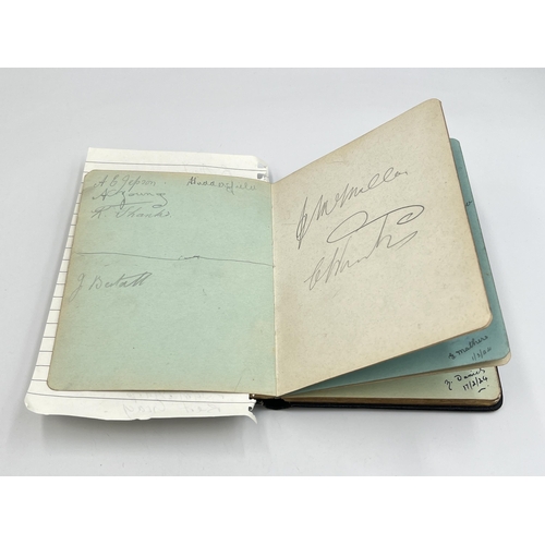 2082 - An early 20th century leather bound autograph album containing page titled 'Manchester City 3.3.27' ... 