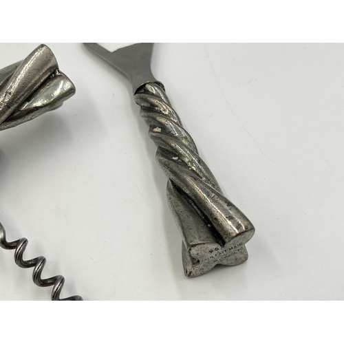 2084 - A boxed Jean Goardere pewter handled corkscrew and bottle opener