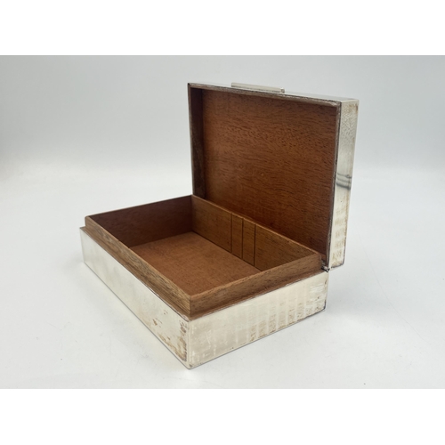 2097 - A Padgett & Braham Ltd. hallmarked London silver cigarette box with wooden insert, dated 1966 - appr... 