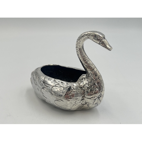 2099 - A Victorian John George Smith hallmarked London silver novelty swan shaped trinket dish, dated 1900/... 