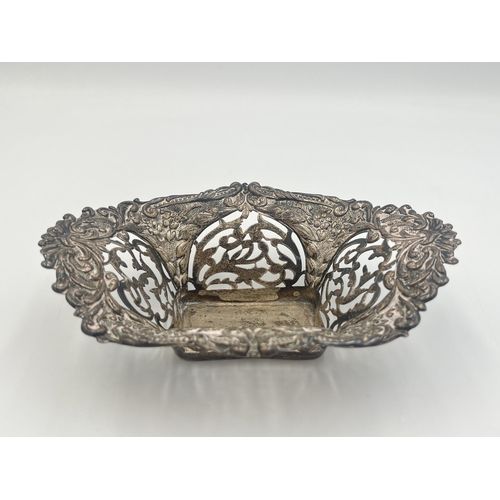 2107 - An Edwardian Colen Hewer Cheshire hallmarked Chester silver pierced trinket dish, dated 1902 - appro... 