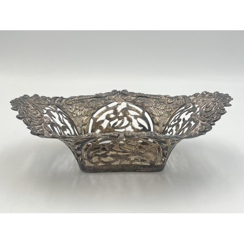 2107 - An Edwardian Colen Hewer Cheshire hallmarked Chester silver pierced trinket dish, dated 1902 - appro... 