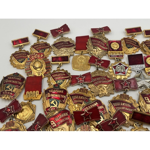 2161 - A collection of Russian badges and medals