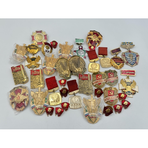 2164 - A collection of Russian badges and medals