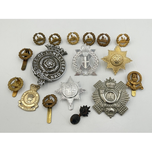 2174 - Seventeen military collar and cap badges