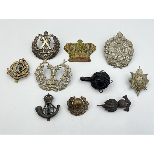 2182 - Ten military cap badges